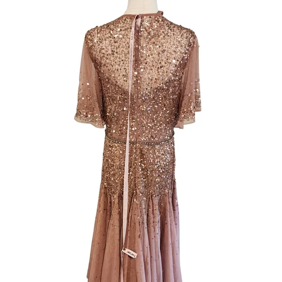 Beautiful *New W/tags* Mac Duggal Rose Sequin Dress - Picture 8 of 16
